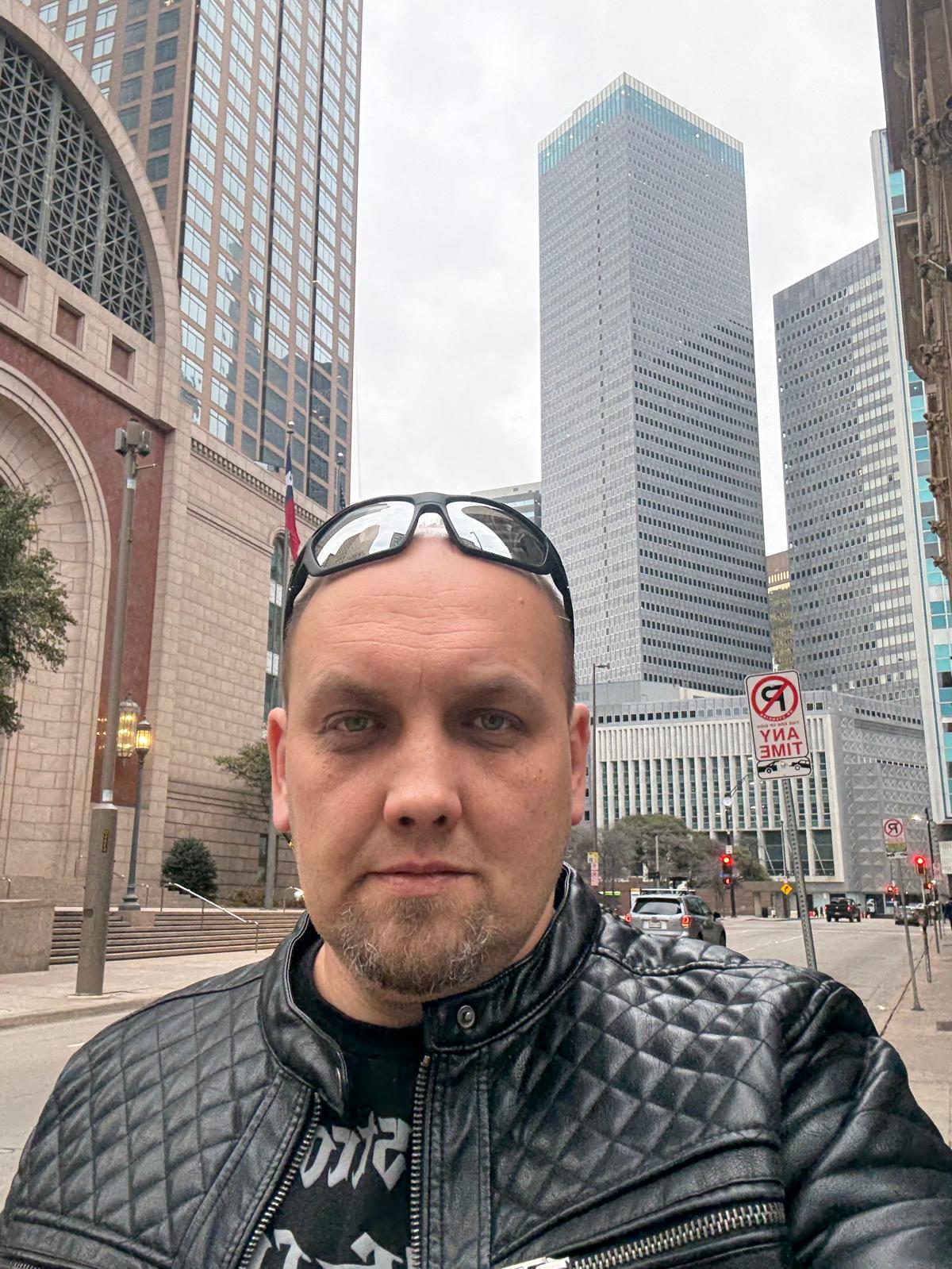 Łukasz w Dallas — podróże biznesowe